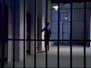 女 在 監獄 1997 法國 lea 馬蒂尼雞尾酒 滿 視頻 高清晰度