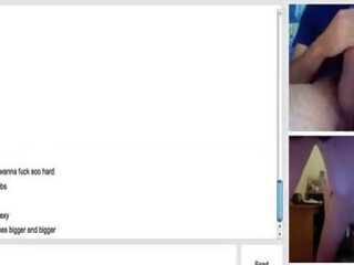 קמירל עם שיערי כוס מקבל רטוב ב omegle