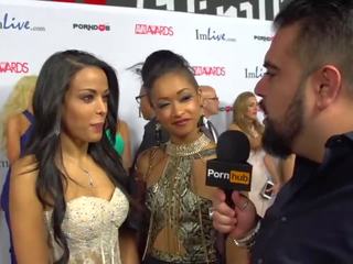 Pornhubtv layla mëkat & amp; lëkurë diamant i kuq carpet 2015 avn intervista