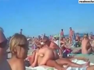 Offentlig naken strand swinger kjønn i sommer 2015