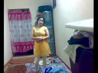 Desi koppel sexy gezien in huis - hornyslutcams.com