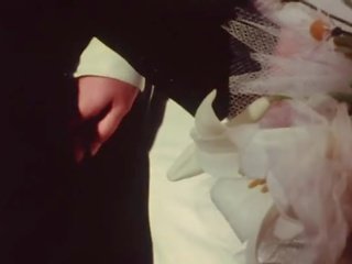 Pengantin perempuan memberi menghisap zakar kepada groom di perkahwinan ceremony