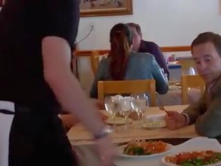 Infiel esposa y la waiter, gratis porno vídeo 42