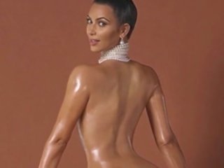 Kim kardashian telanjang dada: http://ow.ly/sqhxi