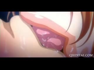 Bite chevauchée gros seins hentaï école poupée climaxing