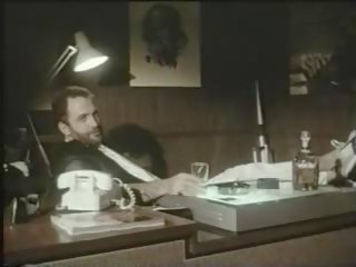 Unzuchtige posen 1981, 免費 xczech 色情 視頻 b3