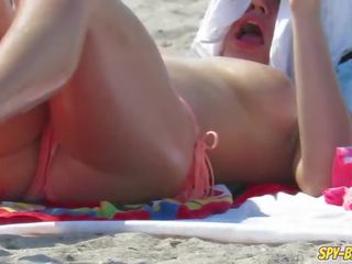 Sừng nghiệp dư to ngực thanh thiếu niên voyeur bãi biển video