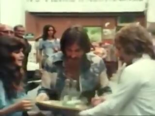 Creampie seçki 1970 - kafe de paris, ücretsiz yarışma 1970'ler porno video