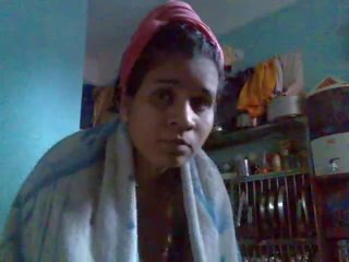 Indian Aunty Wearing Saree After Bath