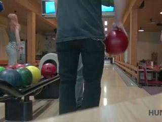 Hunt4k. Lucky Fucker Organizes Wonderful Pickup in Bowling Place