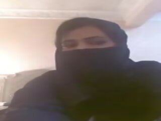 Arab femei în hijab arată ei tate, porno a6