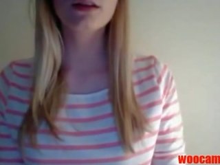 Shy girl flashes tits and sexy ass (woocamss.com)