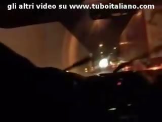 Troietta scopata in macchina fucked in the car