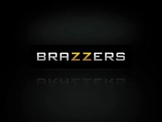 Brazzers - mama mendapat payu dara - membuat lebih mommies tempat kejadian