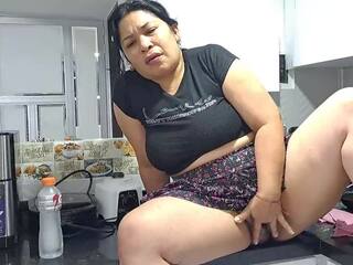 Mesum diwasa masturbates in the pawon, porno ee