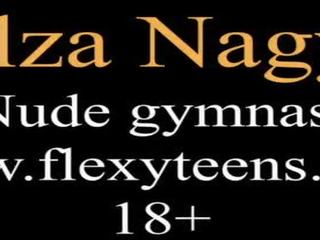 Matura blonda sexy flexibila gagica elza nagyi